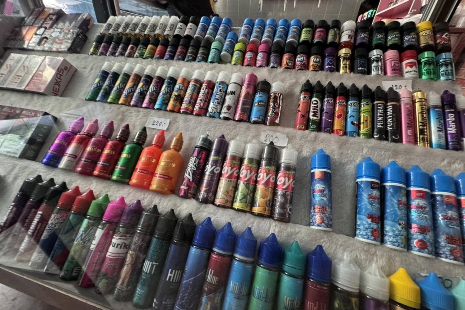 NBT WORLD - Large Quantity of E-Cigarettes Near Schools Seized NBT WORLD - Large Quantity of E-Cigarettes Near Schools Seized