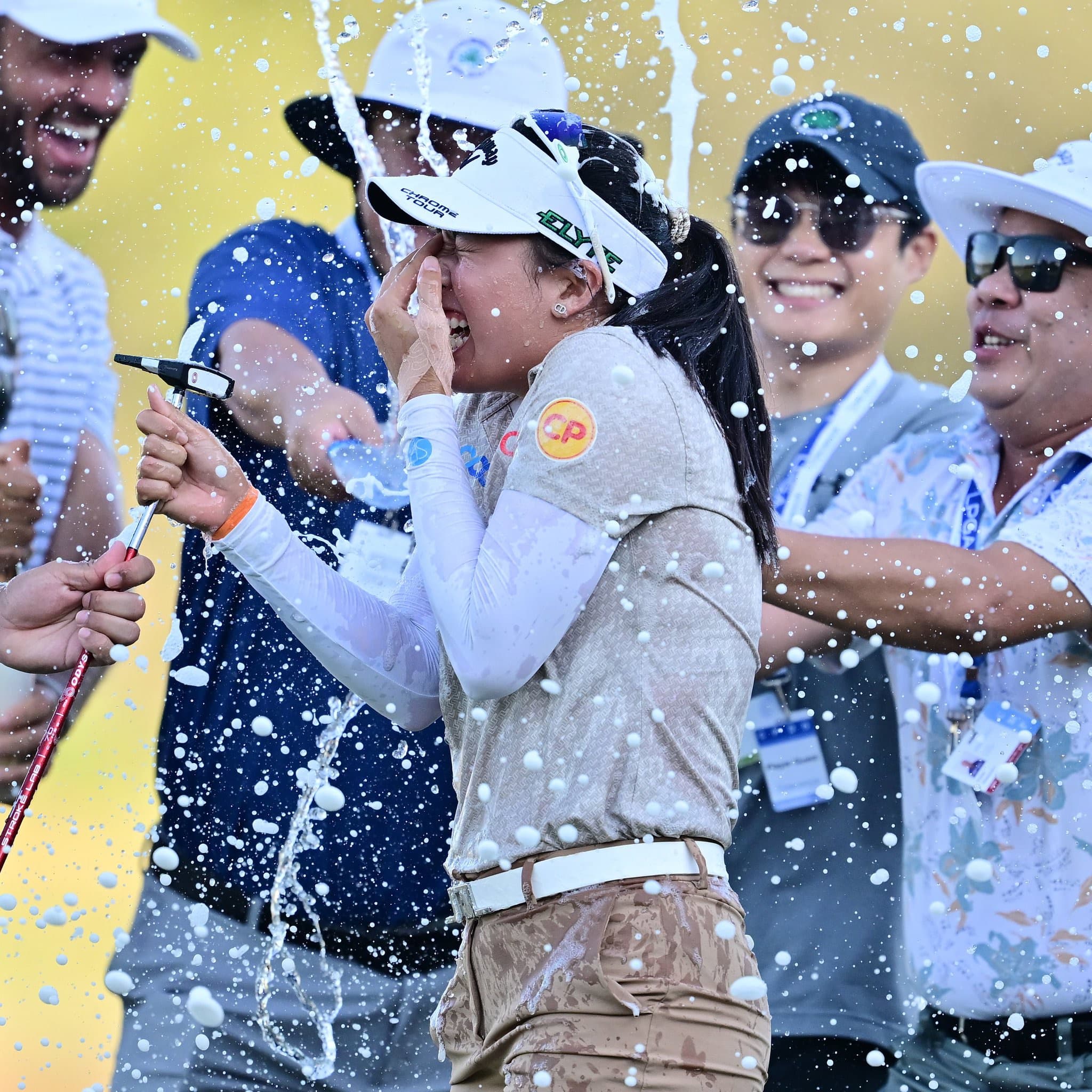 NBT WORLD - Jeeno Thitikul Makes History with Back-to-Back CME Group Tour Championship Win